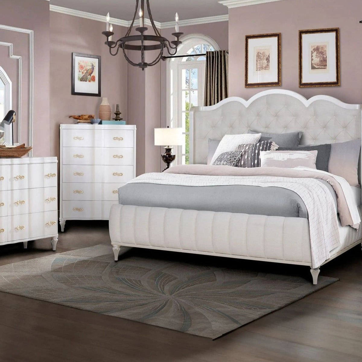 Queen of Allendale さま専用 Robbinsdale Antique White Queen Sleigh Storage Bed from